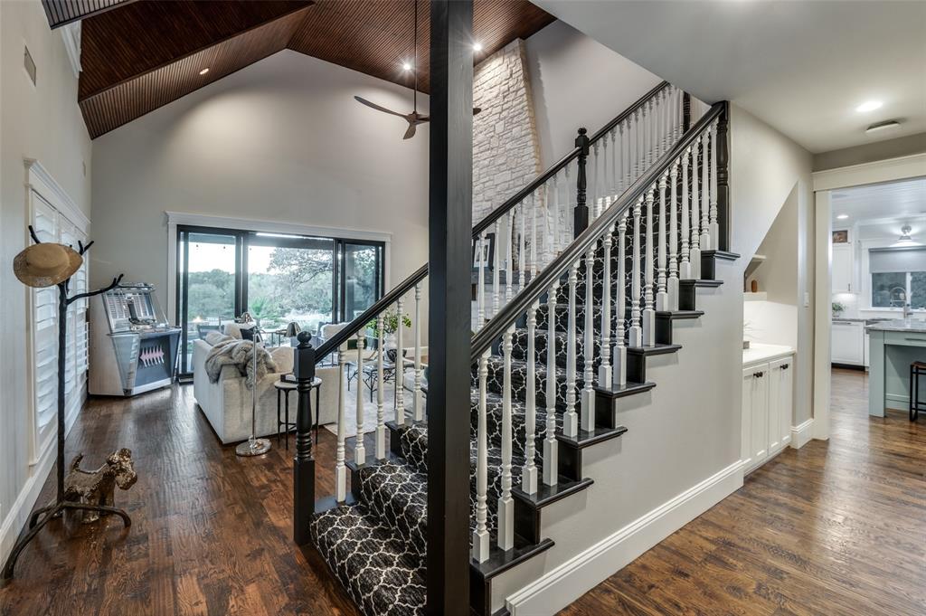 1042 Cardinal Drive