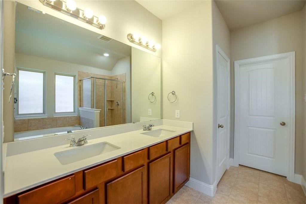 1729 Ridge Creek Lane