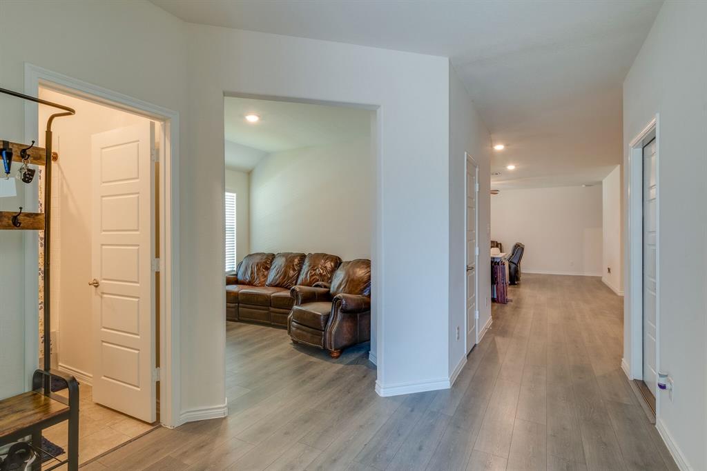 3204 Peacock Lane