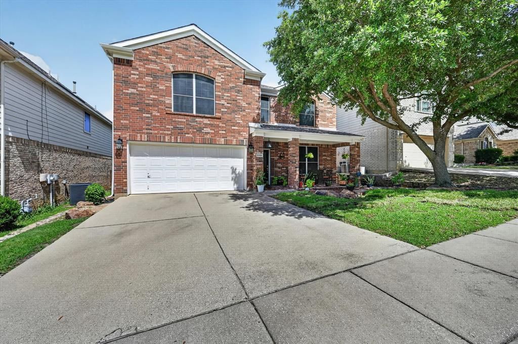 Photo of 9956 Delamere Drive, Fort Worth, TX 76244 (MLS # 21299204)
