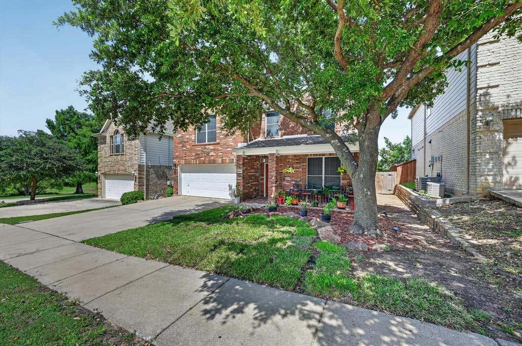 Photo of 9956 Delamere Drive, Fort Worth, TX 76244 (MLS # 21299204)