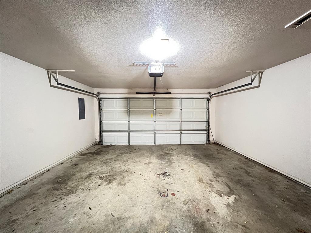 Rentz Place - Residential Lease