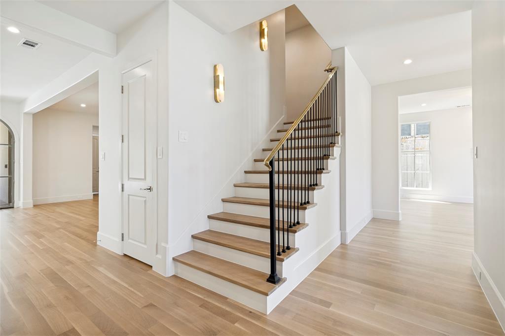 3833 Wentwood Drive