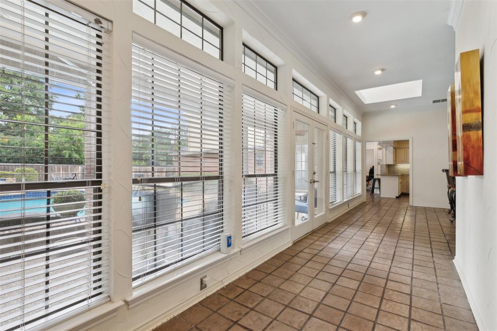 5503 Royal Gardens Add - Residential