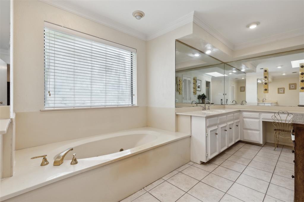 5503 Royal Gardens Add - Residential