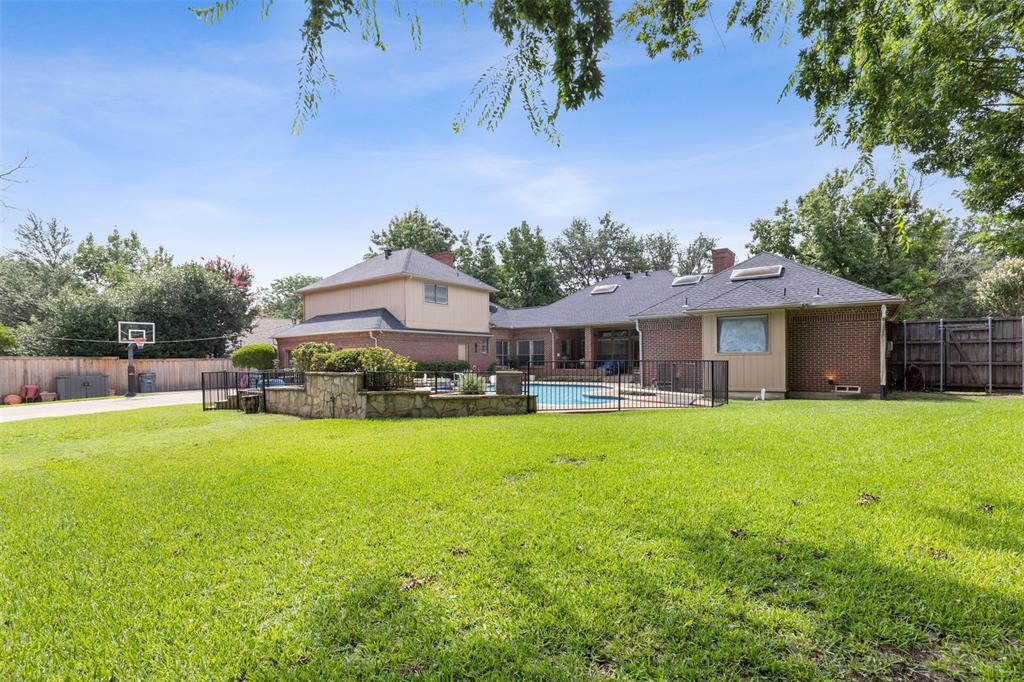 5503 Royal Gardens Add - Residential