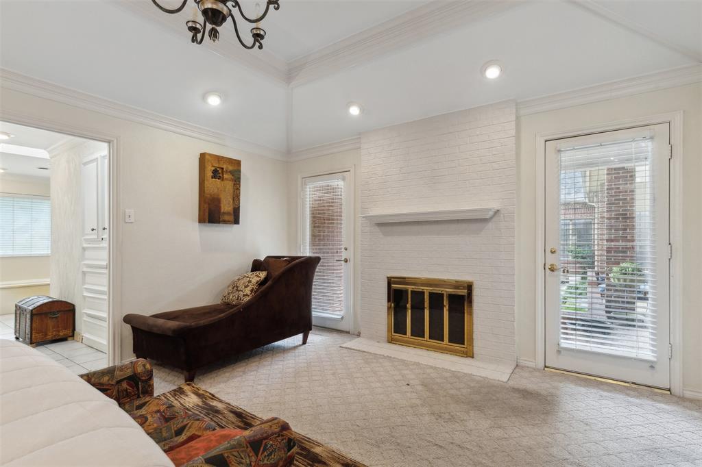 5503 Royal Gardens Add - Residential