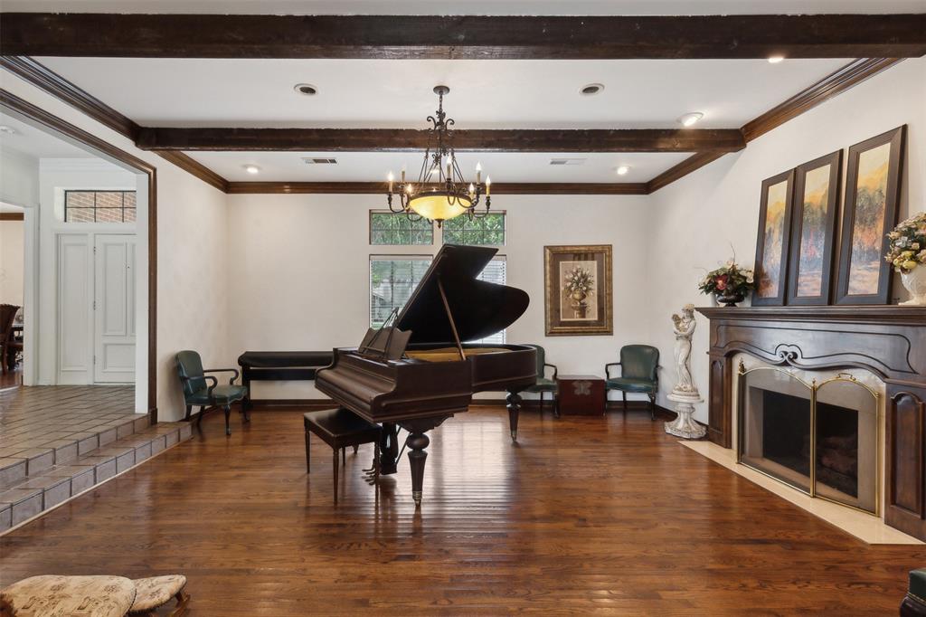 5503 Royal Gardens Add - Residential