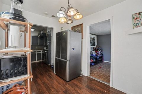 Tiny photo for 3737 Willing Avenue, Fort Worth, TX 76110 (MLS # 21195652)