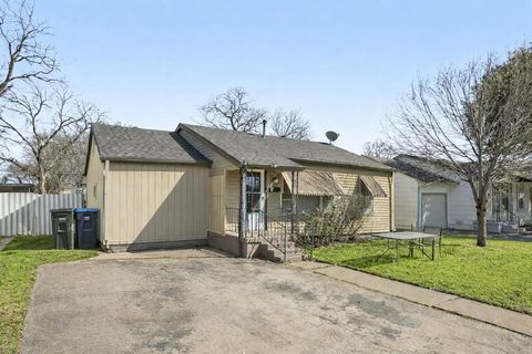 Tiny photo for 3737 Willing Avenue, Fort Worth, TX 76110 (MLS # 21195652)