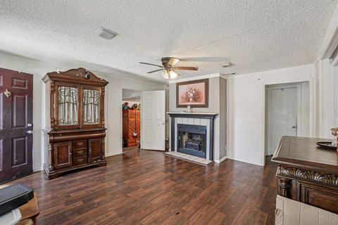 Tiny photo for 3737 Willing Avenue, Fort Worth, TX 76110 (MLS # 21195652)