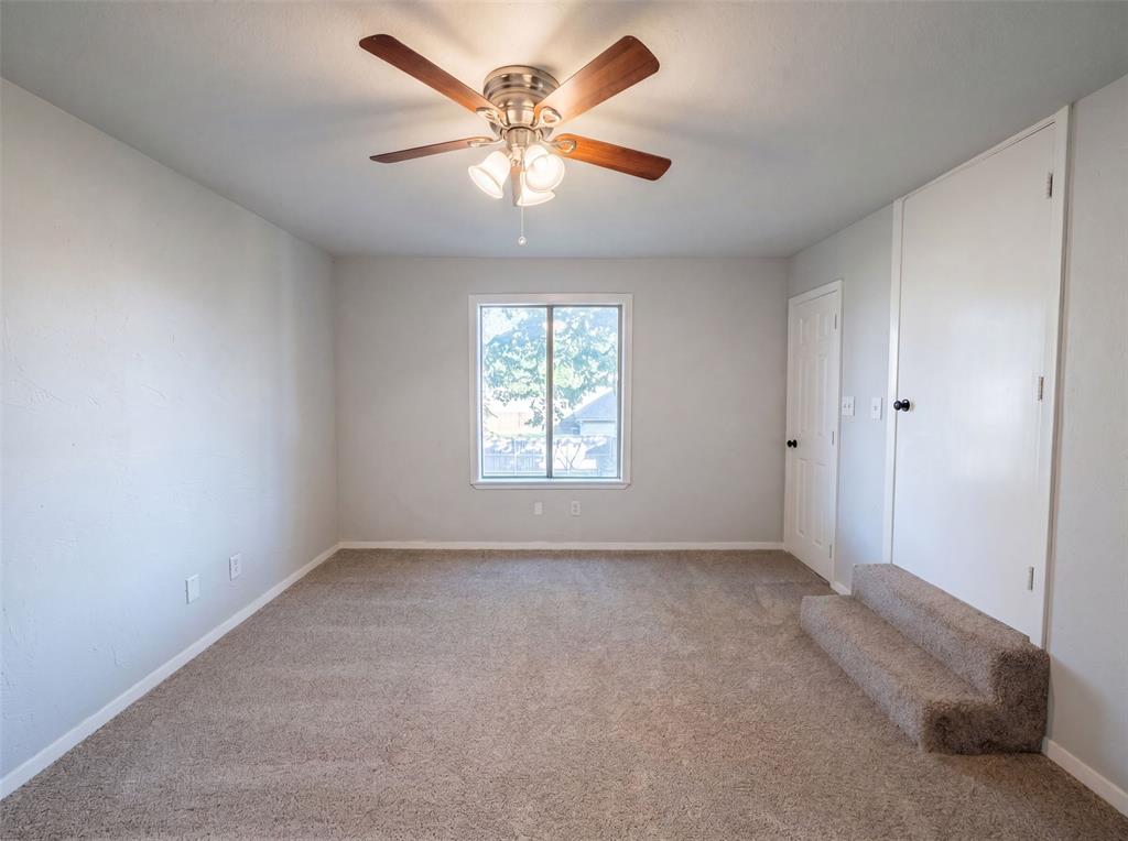 4526 S Horseshoe Trail