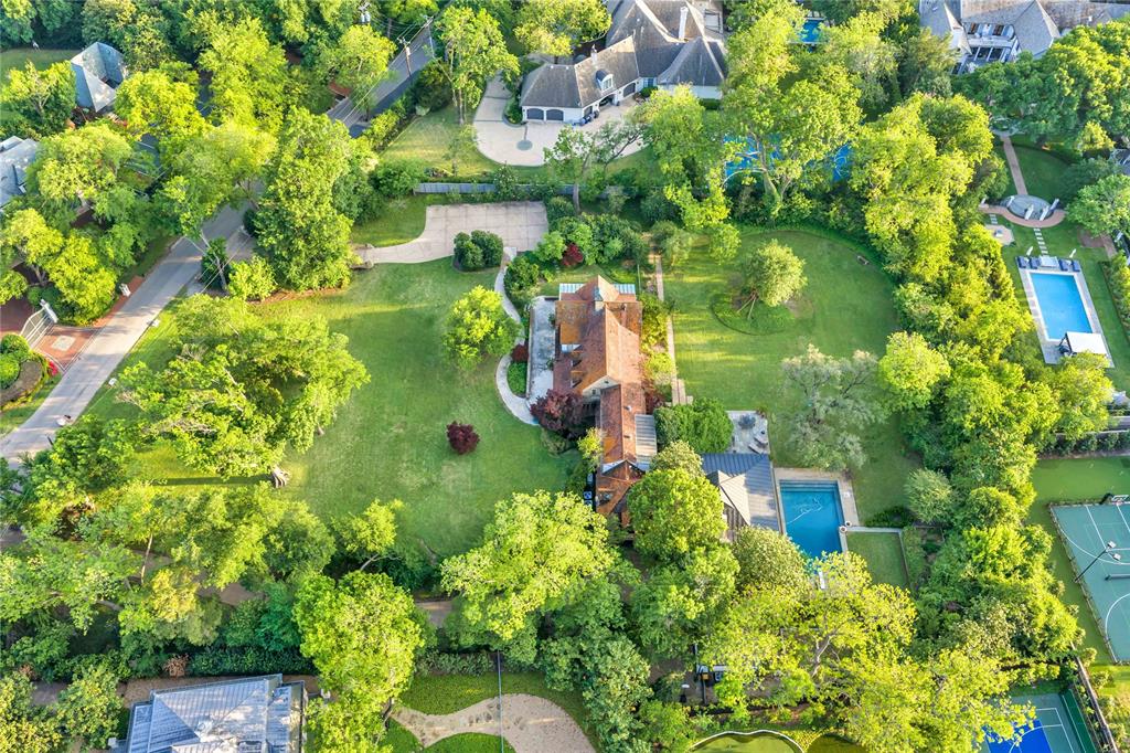 9333 Meadowbrook Drive