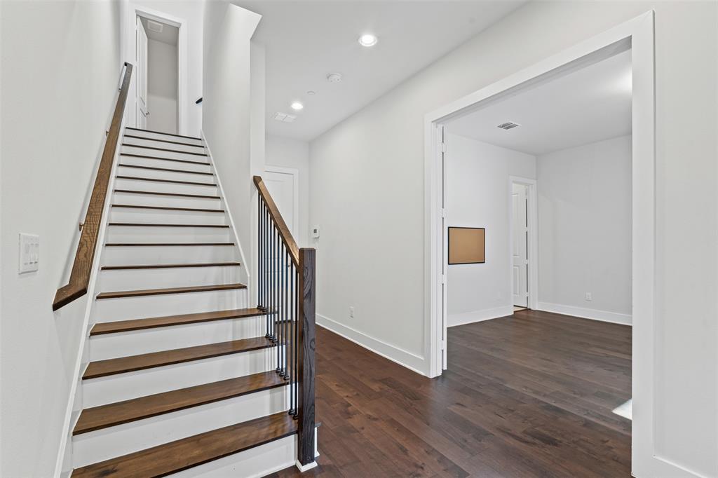 Trinity Twnhms #2 Add - Residential