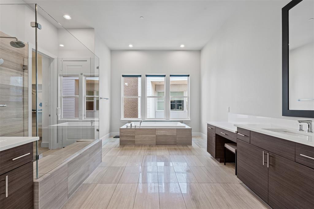 Trinity Twnhms #2 Add - Residential