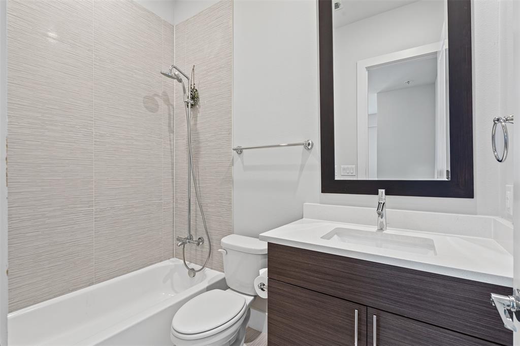 Trinity Twnhms #2 Add - Residential