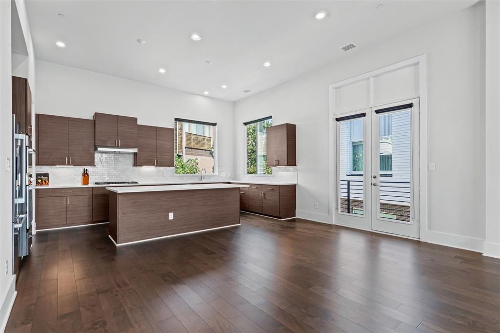 Trinity Twnhms #2 Add - Residential