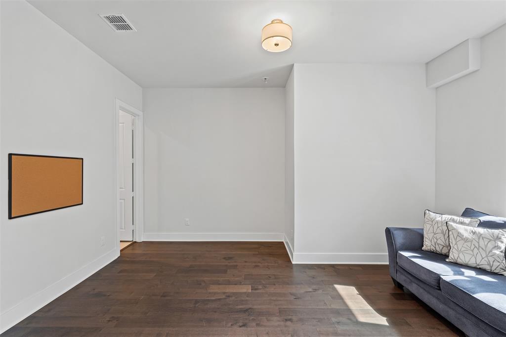 Trinity Twnhms #2 Add - Residential