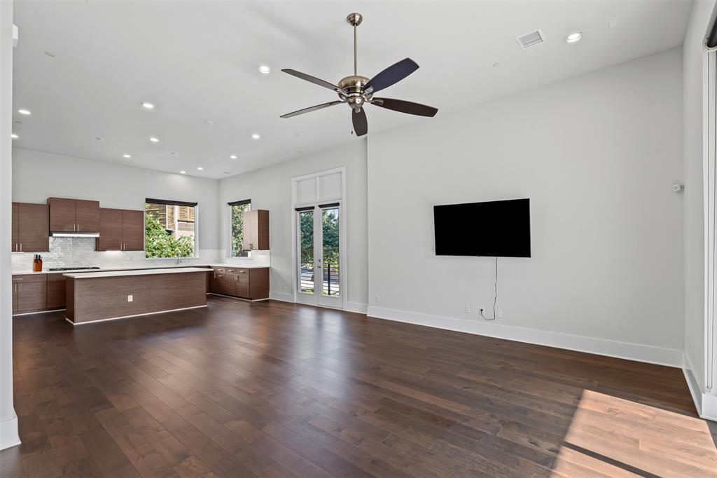 Trinity Twnhms #2 Add - Residential