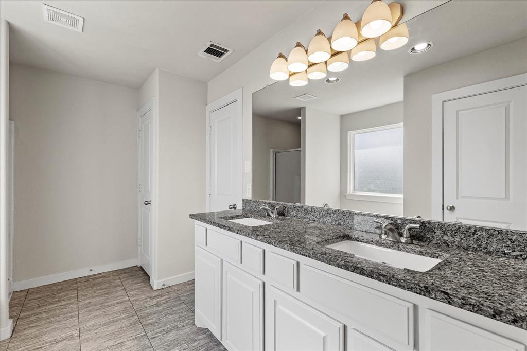 Parkway Village 02 - Residential