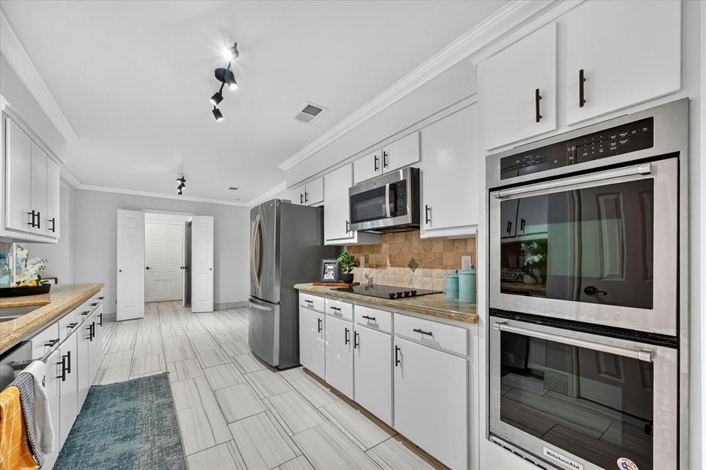 2709 Chadwick Drive
