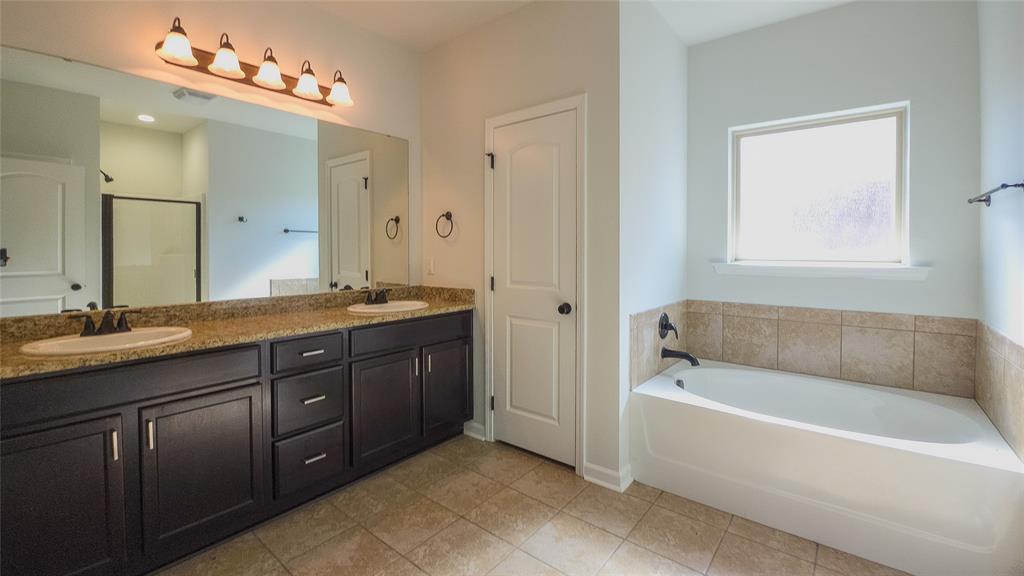 Bossier City, Louisiana 71112, United States, 3 Bedrooms Bedrooms, ,2 BathroomsBathrooms,Residential,Active,3203