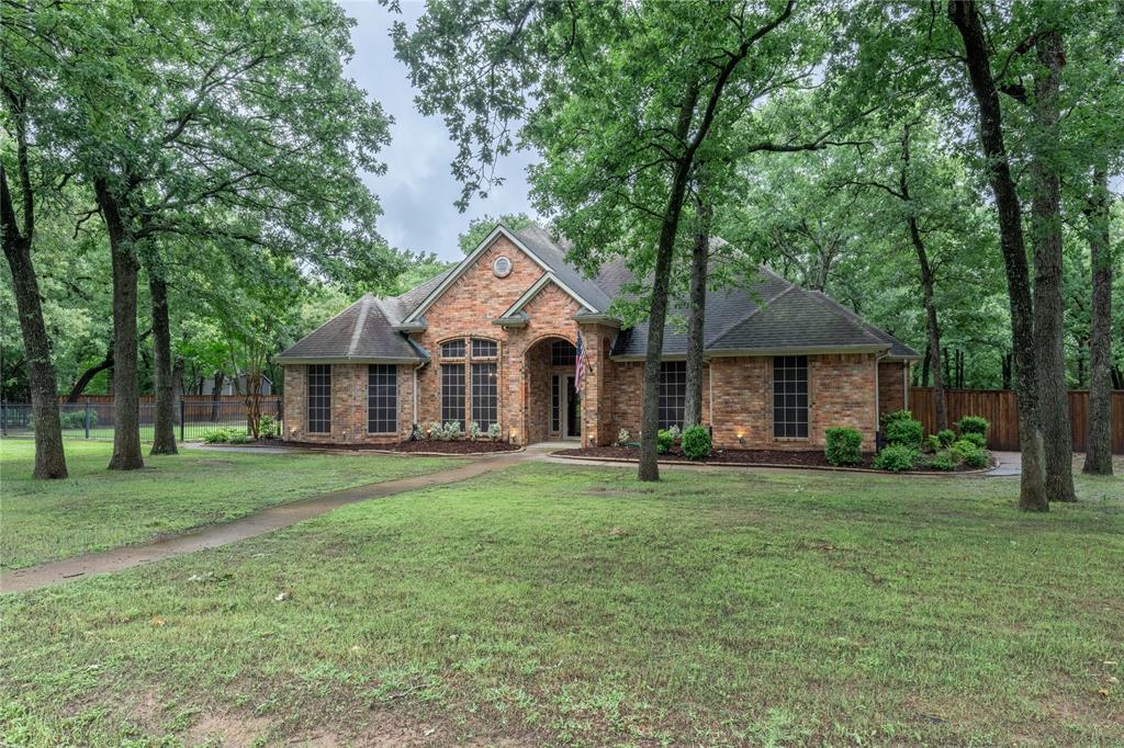 320 Rustic Oaks