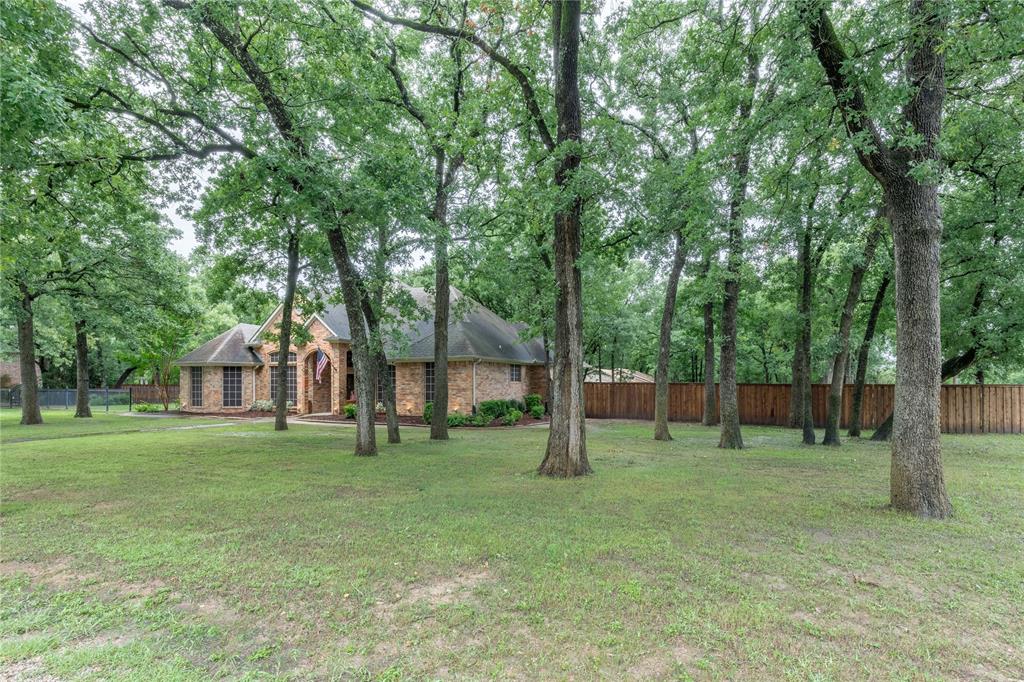 320 Rustic Oaks
