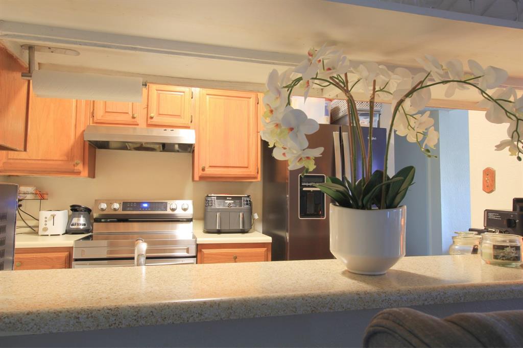 Cambridge Condo Ph 01 03 - Residential