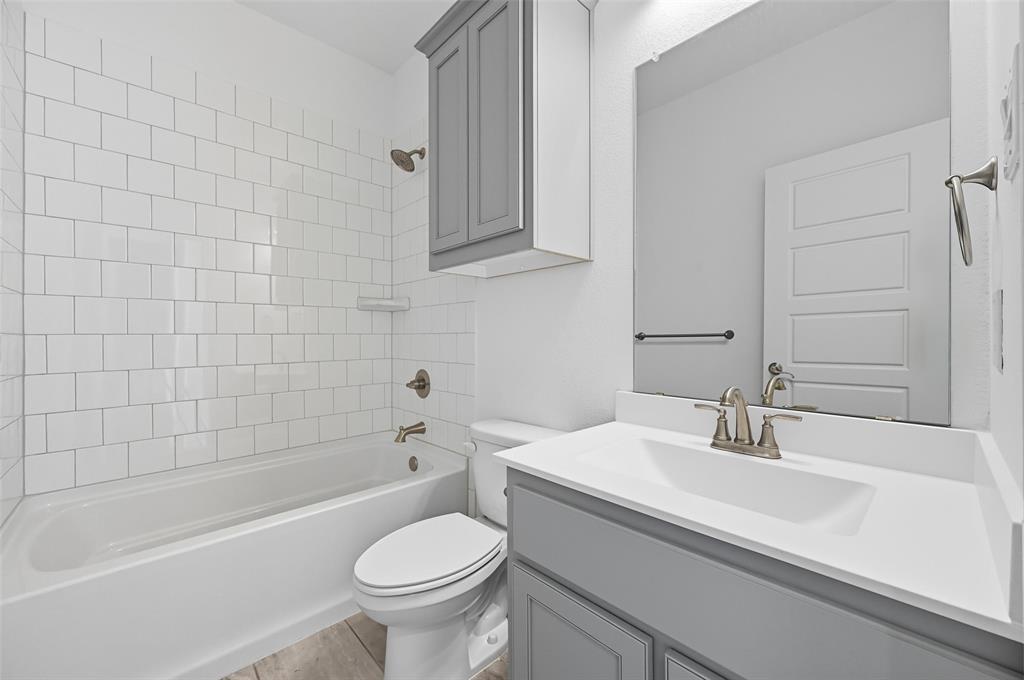 Villages of Walnut Grv Ph 1 - Residential