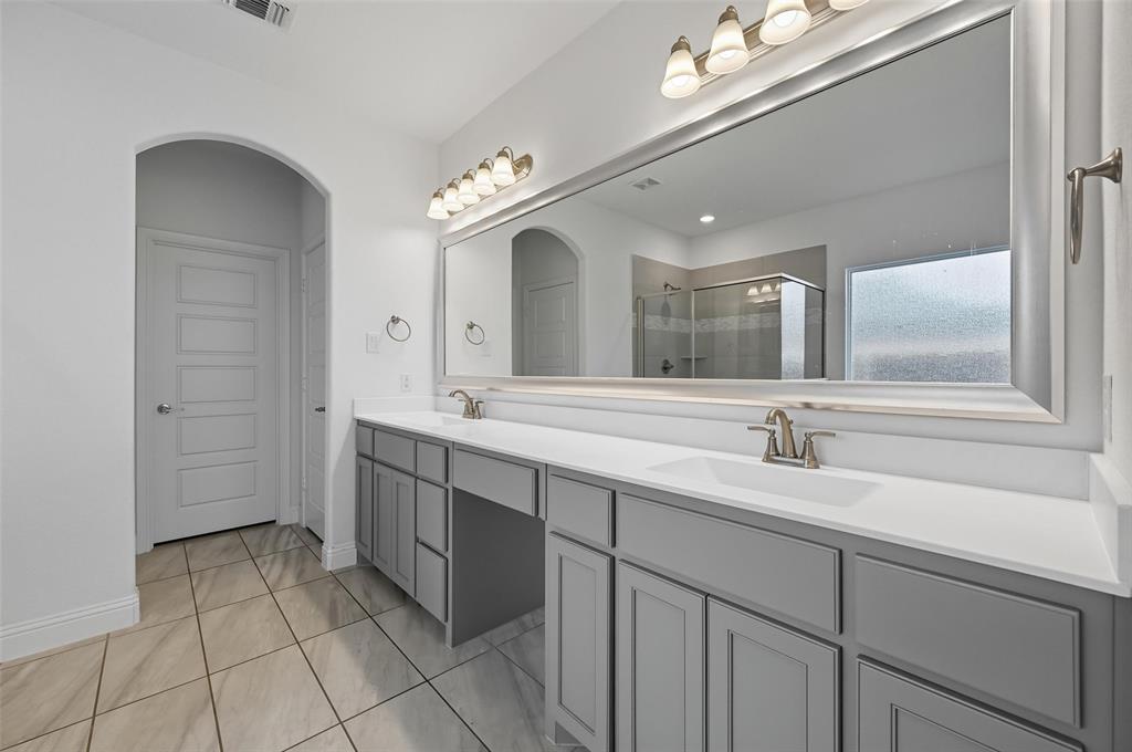 Villages of Walnut Grv Ph 1 - Residential