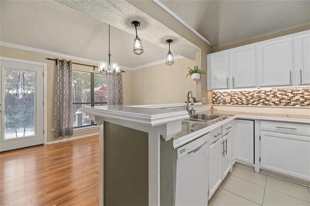 3848 Dalston Lane