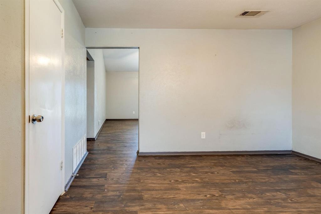 7212 Edinburg Drive