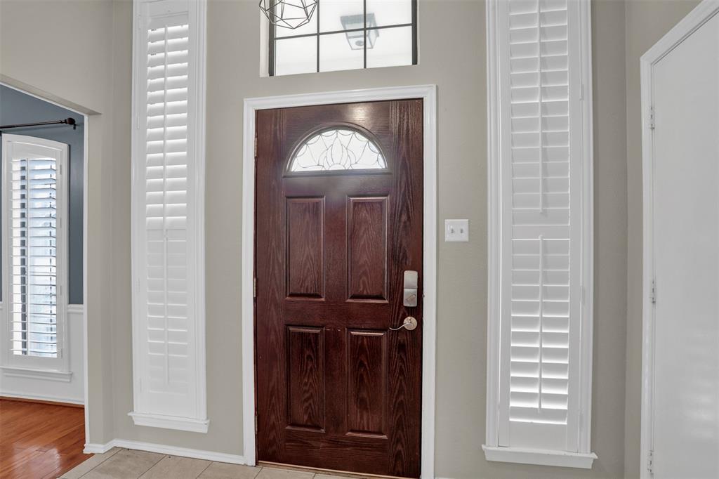 6712 Coach House Lane