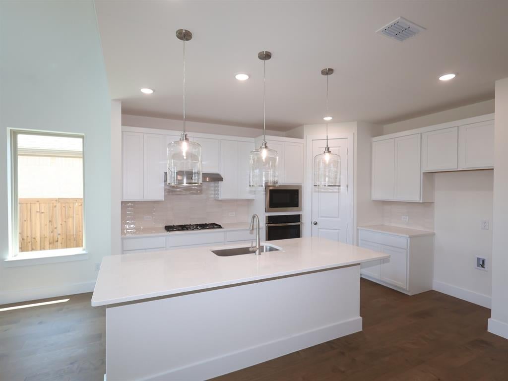 3612 Water Lily Way