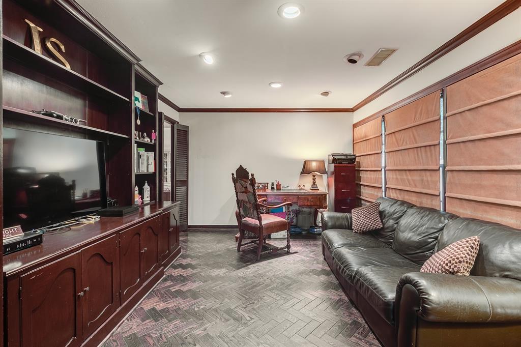 Caruth Hills 01 - Residential