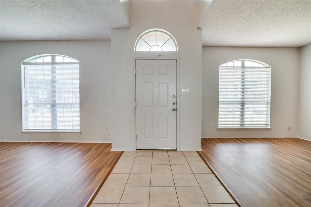 Photo of 2401 Redfield Drive, Mesquite, TX 75181 (MLS # 20898793)