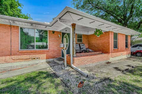 Photo of 112 Oak Drive, Terrell, TX 75160 (MLS # 21314266)