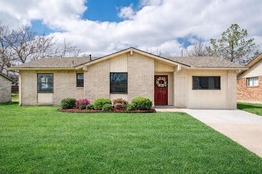 4 LARGE BEDROOMS! Located in popular neighborhood near the new entertainment complex at the intersection of 75 and 1417. H-E-B grocery store coming soon as well! Walk in front door to large living room with vaulted ceiling which leads to relaxing covered patio.  Kitchen and bathrooms both completely remodeled in recent years. There's fresh paint and LVP flooring throughout the entire house. Roof replaced in 2023.   Shed in backyard conveys to buyer. Nothing to do but move right in!