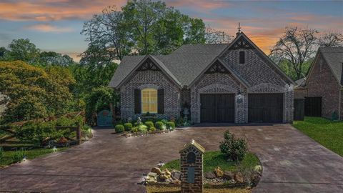 Photo of 523 S Dallas Street, Van Alstyne, TX 75495 (MLS # 21173465)