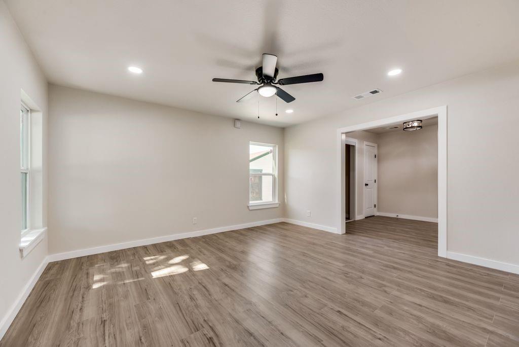 Lea Crest - Residential