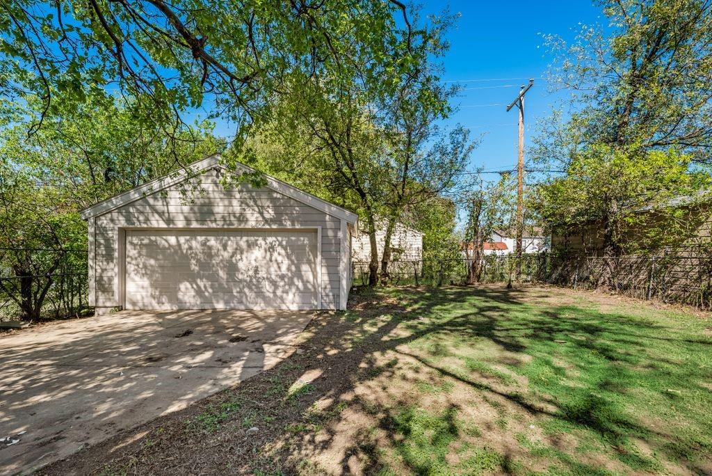 Lea Crest - Residential