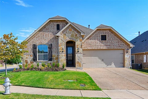 Photo of 2283 Prairie Glen Street, Lewisville, TX 75056 (MLS # 21366690)