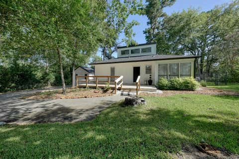 Photo of 239 Fairlawn Drive, Hideaway, TX 75771 (MLS # 21365292)