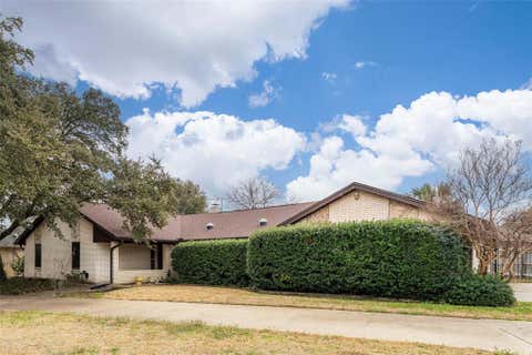 Photo of 4345 Willow Way Road, Fort Worth, TX 76133 (MLS # 21362057)