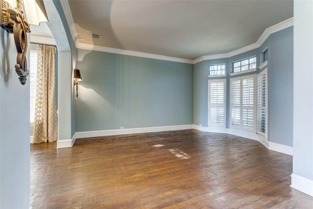 1038 Bandelier Drive