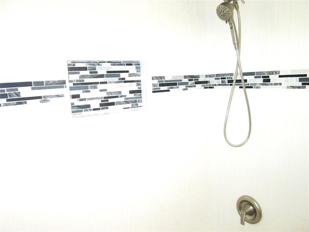 Russell Creek Ph III - Residential Lease