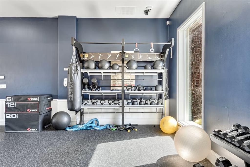 Grand Heritage West C - Residential Lease