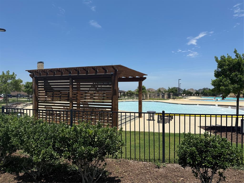 Star Trail Ph Five - Residential