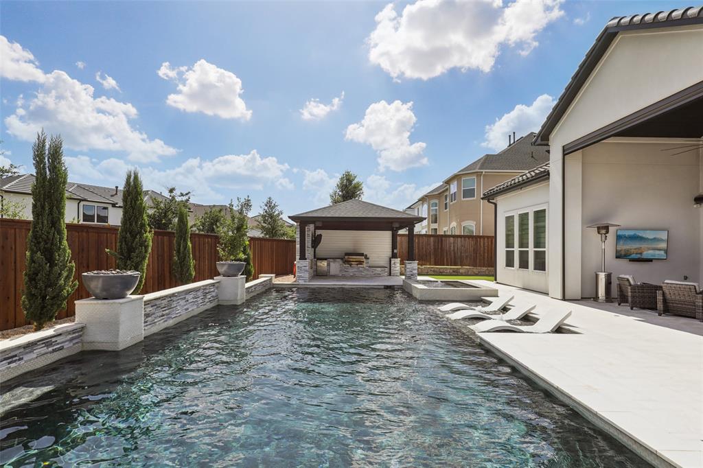 Star Trail Ph Five - Residential